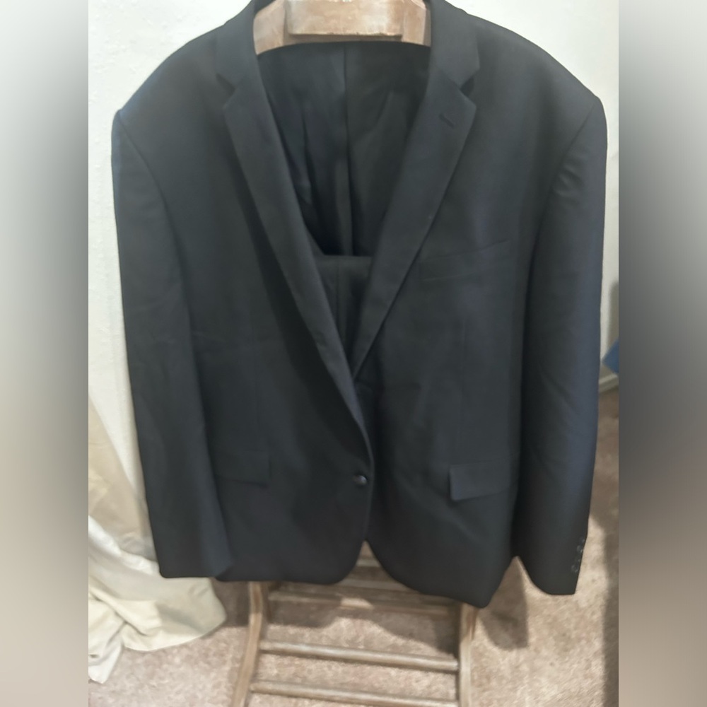 Alain Dupetit Black Suit 52R